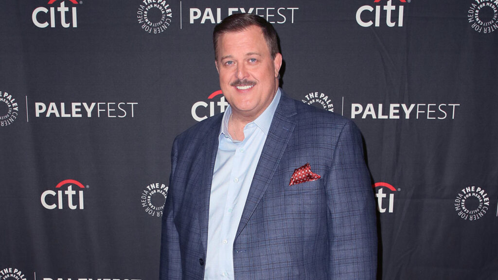 Billy Gardell Weight Loss Surgery? How much weight has billy gardell lost.