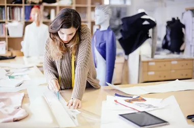 Best Fashion Schools In Canada| Cost, Requirement & How To Apply