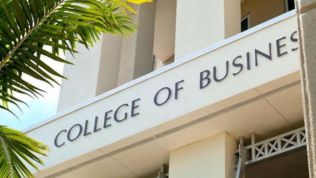 9 Great Scholarships for Business Majors