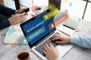 10 Genuine & Best Scholarship Websites for College University