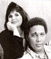 Linda Ronstadt - Don't Know Much ft. Aaron Neville (Mp3 Download, Lyrics)